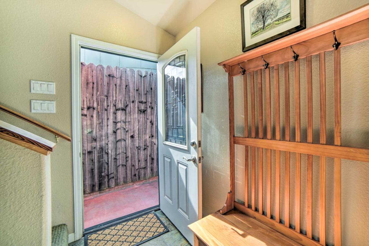 Hilltop Loft Ukiah Vacation Rental! Exterior foto