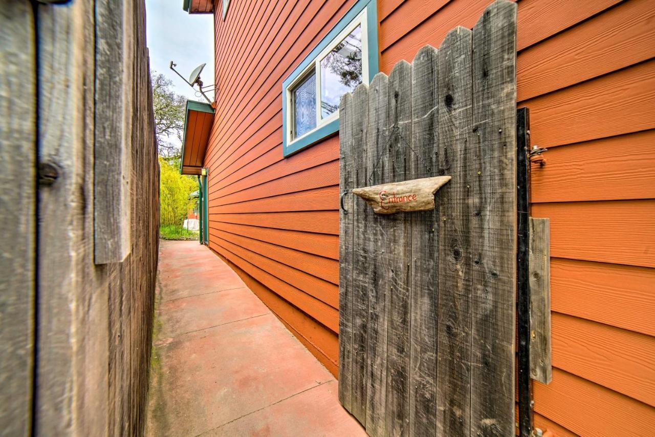 Hilltop Loft Ukiah Vacation Rental! Exterior foto