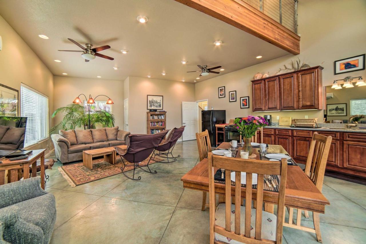 Hilltop Loft Ukiah Vacation Rental! Exterior foto
