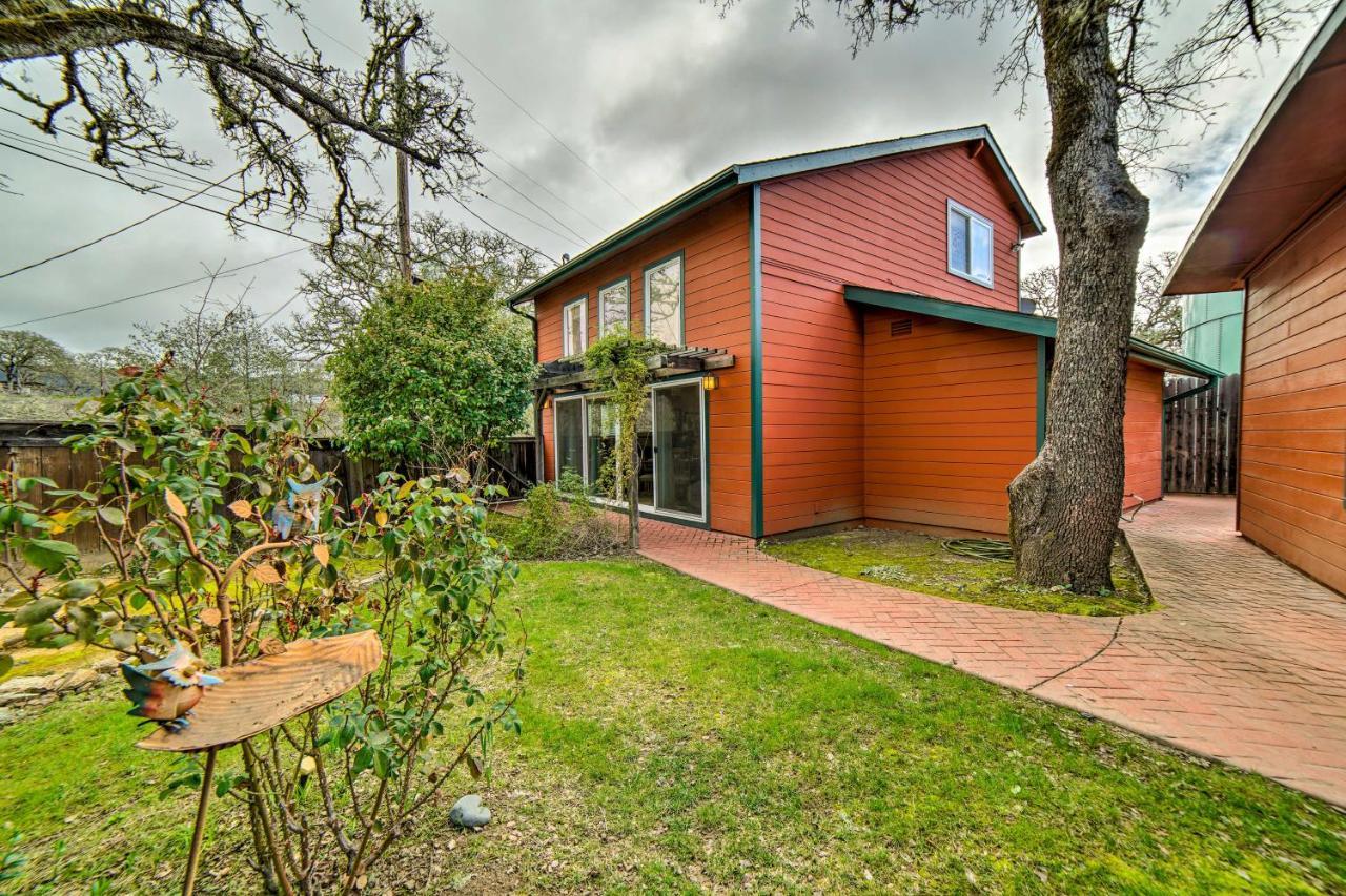 Hilltop Loft Ukiah Vacation Rental! Exterior foto