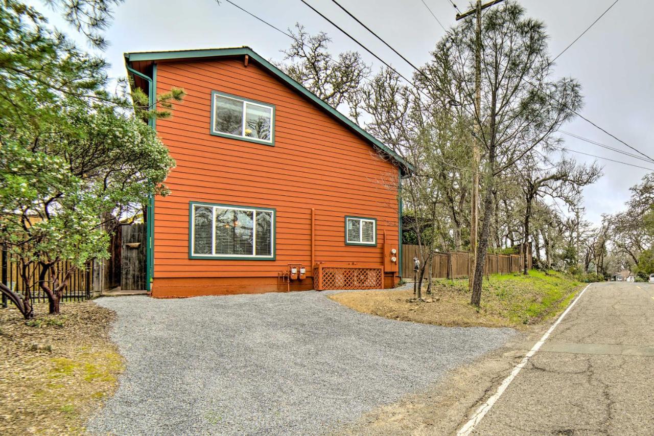 Hilltop Loft Ukiah Vacation Rental! Exterior foto